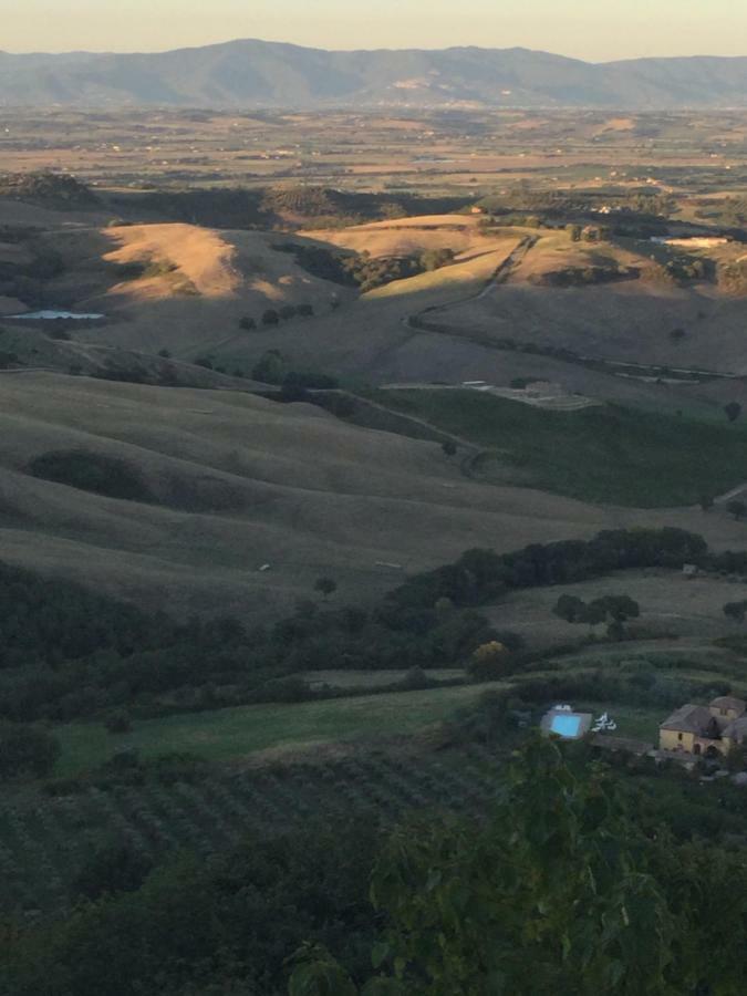 Willa La Fraternita Montefollonico Zewnętrze zdjęcie